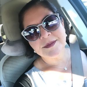 Meet your Posher, Patricia